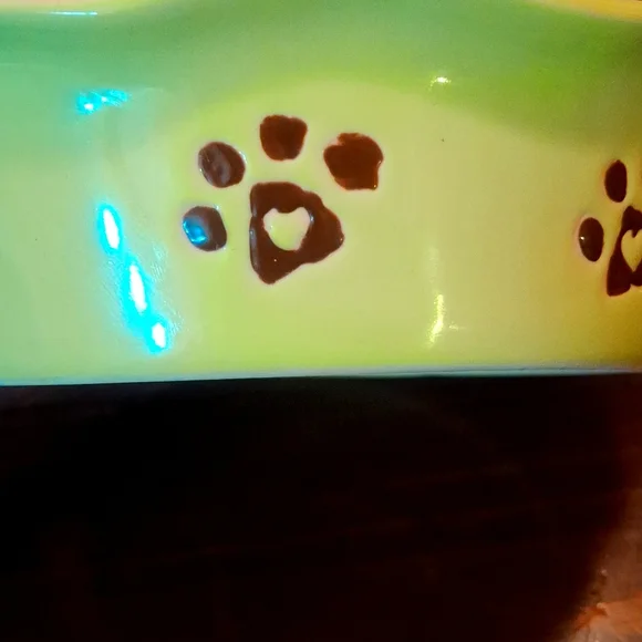 2 Dog Food dishes - Picture 6 of 8